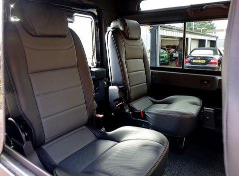 Land Rover 90 Autobiography 8