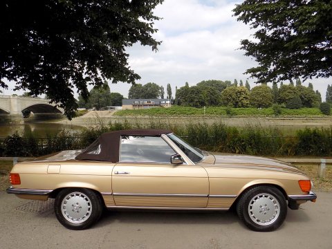 Mercedes-Benz R107 280 SL Sports - LHD 16