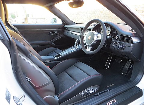 Porsche 911 (991) GT3 10