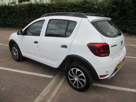 Dacia Sandero Stepway 0.9 TCe Comfort Euro 6 (s/s) 5dr 8