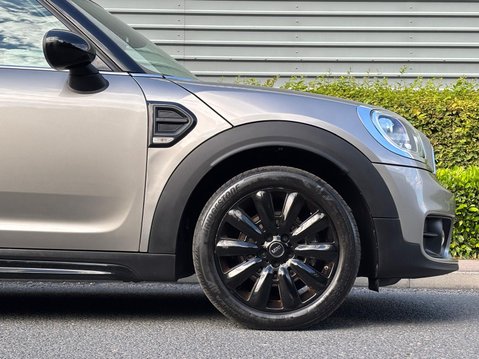 Mini Countryman COOPER 11