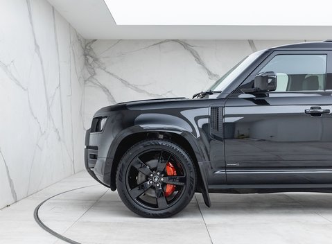 Land Rover Defender 110 D300 X 26