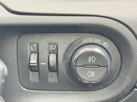 Vauxhall Grandland X 1.2 Grandland X Elite Nav T S/S Auto 5dr 17