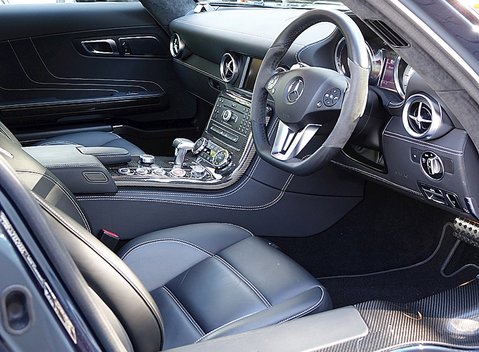 Mercedes-Benz SLS AMG 20