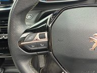 Peugeot e-2008 GT PREMIUM 13