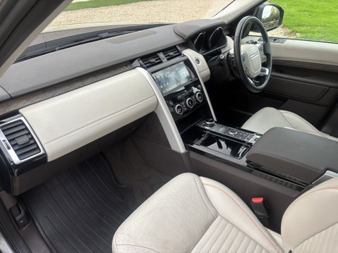 Land Rover Discovery TD6 HSE 16