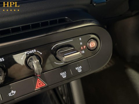 Mini Electric Cooper E 40.7kWh Exclusive Hatchback 3dr Electric Auto (184 ps) 1 Owner - Sensors 17