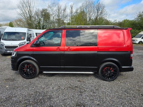 Volkswagen Campervan 13