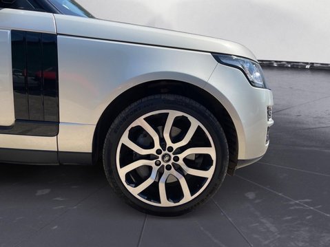 Land Rover Range Rover 4.4 SD V8 Vogue SE Auto 4WD Euro 5 5dr 10