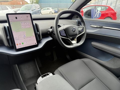Volvo Ex30 Single Motor Extended Range 69kWh Ultra SUV 5dr Electric Auto (272 ps) 29