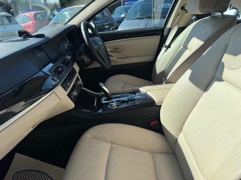BMW 5 Series 3.0 525d SE Steptronic Euro 5 4dr 30
