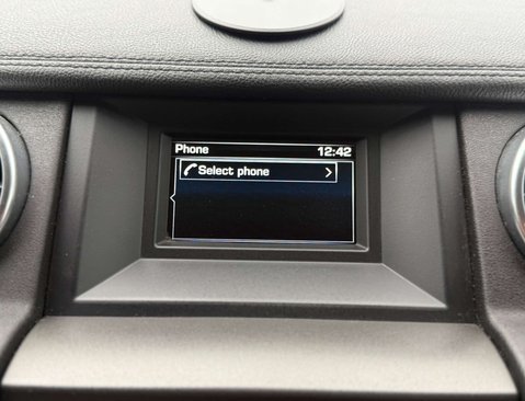 Land Rover Discovery 3.0 Discovery SE SDV6 Auto 4WD 5dr 26