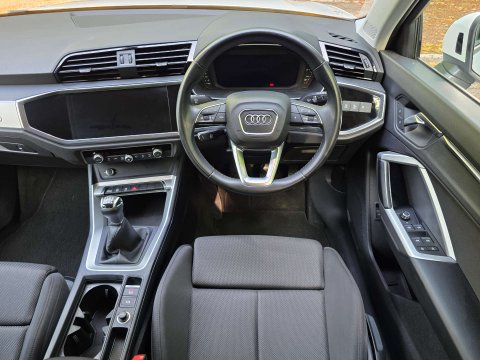 Audi Q3 1.5 Q3 Sport 35 TFSI 5dr 10