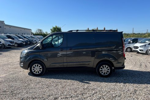 Ford Transit Custom SWB L1H1 Low Roof Limited 280 Air Con Alloys Sensors EURO 6 NO VAT