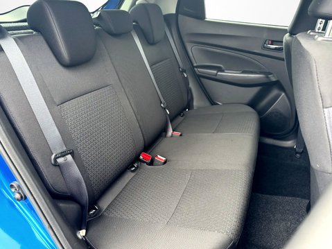 Suzuki Swift 1.2 Dualjet 83 12V Hybrid SZ5 5dr 31