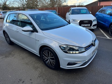 Volkswagen Golf SE NAVIGATION TSI EVO 8