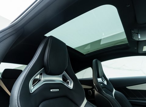 Mercedes-Benz C63 AMG S Coupe 13