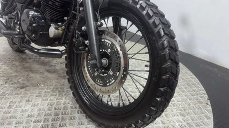 Mutt Mongrel 250 2018 NEW MOT ONLY 6K SCRAMBLER 250CC MODERN RETRO BIKE 36