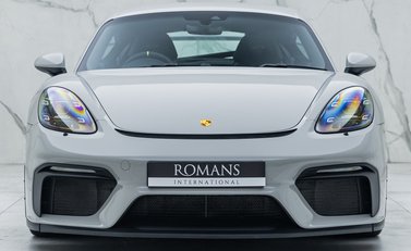 Porsche Cayman GT4 718 7