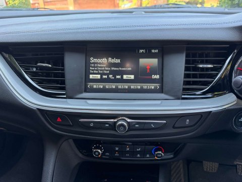 Vauxhall Insignia 1.6 Insignia Design ecoTec TD 5dr 9