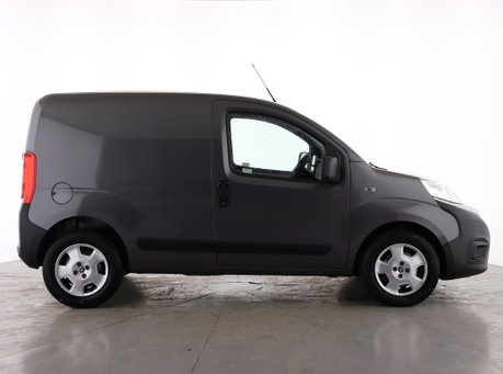 Fiat Fiorino Fiat Fiorino Cargo 1.3 16V Multijet 80 3