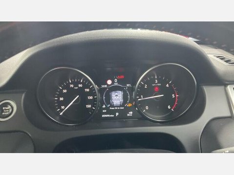 Land Rover Discovery Sport 2.0 TD4 HSE Dynamic Lux Auto 4WD Euro 6 (s/s) 5dr 9