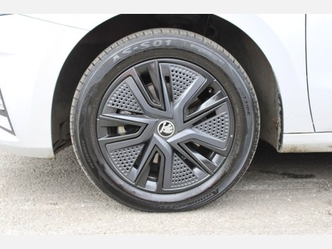 Skoda Fabia DESIGN EDITION TSI DSG 17