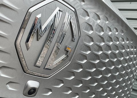 MG ZS EV 72.6 kWh SE 4