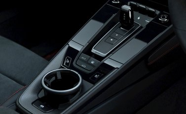 Porsche 911 (992) Carrera 4 GTS 19