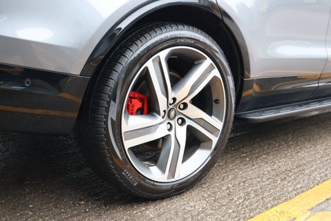 Land Rover Discovery DEMO MODEL COMMERCIAL DYNAMIC HSE WITH GENUINE REAR SEATS STYLED BY SEEKER  9