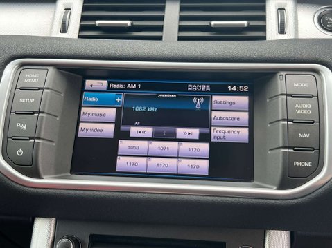 Land Rover Range Rover Evoque 2.2 Range Rover Evoque Dynamic SD4 Automatic 4WD 3dr - NATIONAL DELIVERY* 46