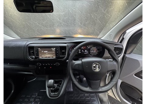 Vauxhall Vivaro 1.5 Turbo D 2700 Dynamic Panel Van 6dr Diesel Manual L1 H1 Euro 6 (s/s) (10 50