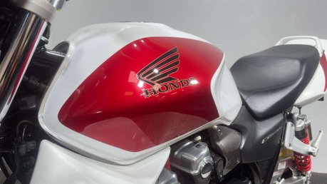 Honda CB 2008 26K OUTSTANDING CONDITION NEW MOT MUSCLE BIKE 1300CC 39