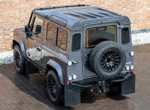 Land Rover Defender 90 XS Bowler 9
