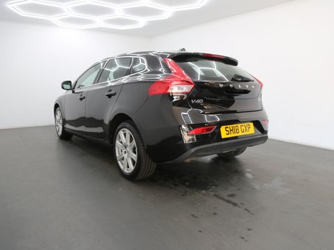 Volvo V40 2.0 T2 Inscription Euro 6 (s/s) 5dr 7