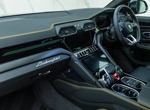 Lamborghini Urus S 20