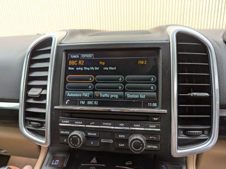 Porsche Cayenne 3.0 Cayenne V6 D Tiptronic S 4WD 5dr 60