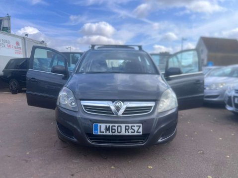 Vauxhall Zafira 1.9 CDTi Exclusiv MPV 5dr Diesel Auto Euro 4 (120 ps) 4