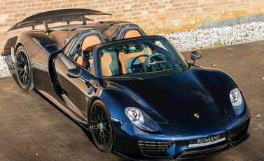 Porsche 918 Spyder Weissach 8