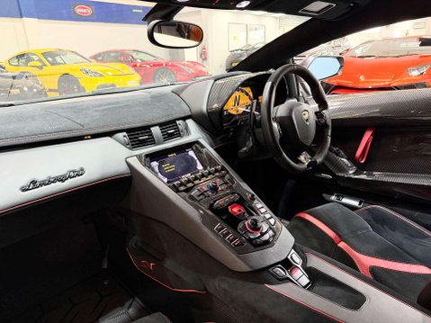 Lamborghini Aventador 6.5 V12 LP 750-4 Superveloce Coupe 2dr Petrol ISR 4WD Euro 6 (750 bhp) 39