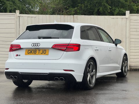 Audi S3 2.0 TFSI Black Edition Sportback 5dr Petrol S Tronic quattro Euro 6 (s/s) ( 5
