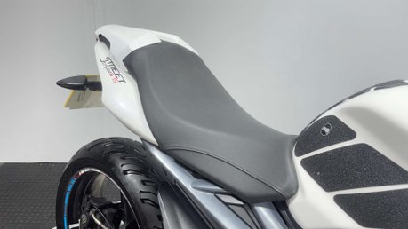 Triumph Street Triple 2016 66 plate 13k new MOT serviced quickshifter and exhaust 20