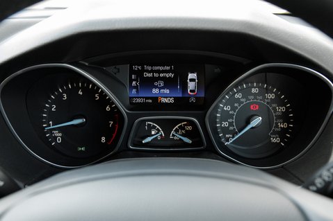 Ford Focus TITANIUM X 15