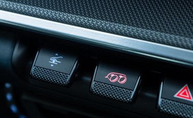 Porsche 911 Turbo (992) 23