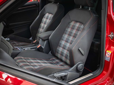 Volkswagen Golf 2.0 Golf GTi Semi-Auto 3dr 20