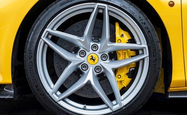 Ferrari 488 Pista Spider 12