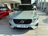 Volvo XC40 2.0 B4 MHEV Plus Dark DCT Auto Euro 6 (s/s) 5dr 2