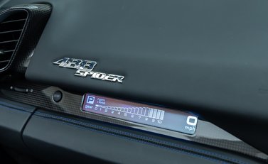 Ferrari 488 SPIDER 25