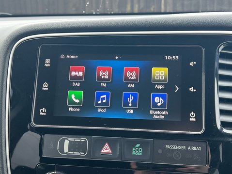 Mitsubishi Outlander DI-D 4 23