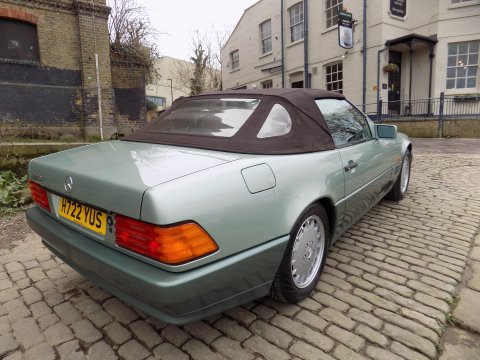 Mercedes-Benz SL Series 500SL-32 50